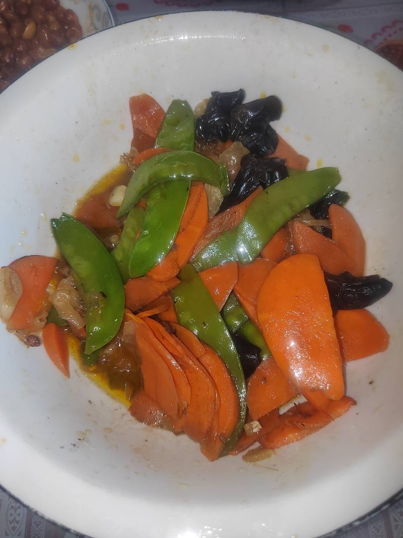 现在的孩子咋都那么不懂事不知道感恩呢