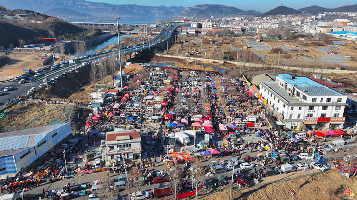 曹洼大集火出圈 带你看看济南同款烟火气