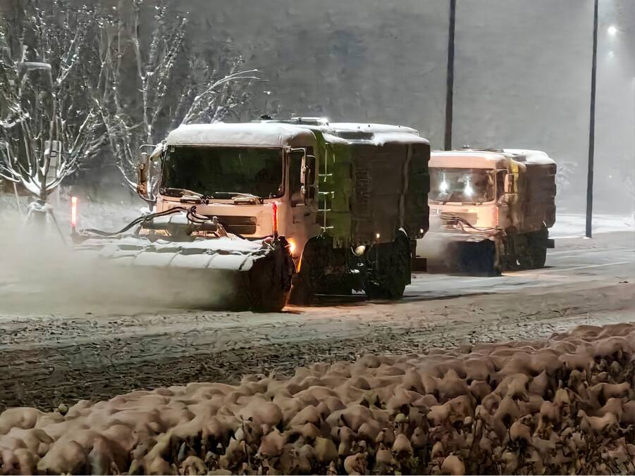 昼夜清雪保畅通 济南高新城管1450名人员浴“雪”奋战守护城市平安路