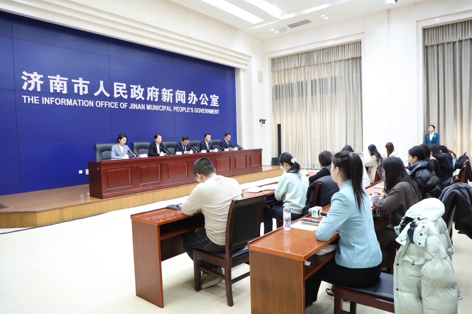 济南医保55项业务指尖办 AI客服7×24小时护航